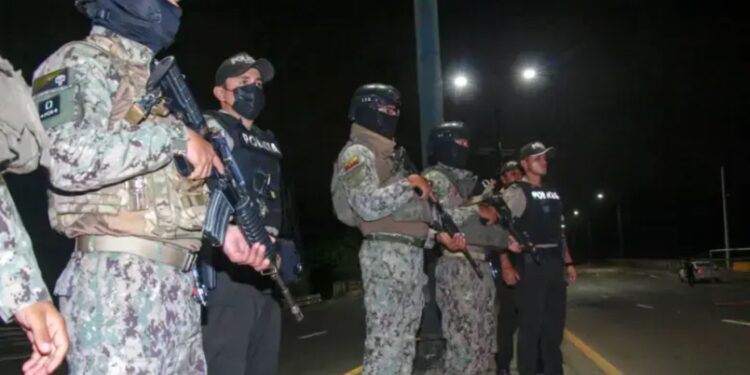 Capturan en Ecuador a dos presuntos aliados de disidencias de las FARC