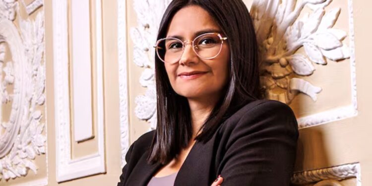 Angie Rodríguez cuestiona a Petro por revelar información sobre su salud mental