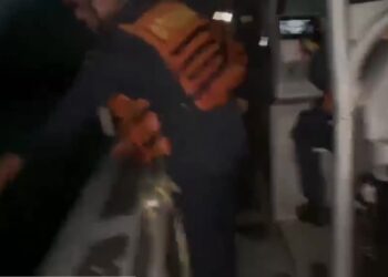 Armada Nacional rescata a dos pescadores tras quedar a la deriva en San Andrés