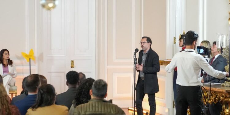 Gobierno desclasifica más de 57 mil archivos del DAS, incluido el expediente de Jaime Garzón