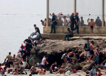 España ha repatriado a más de 37.500 migrantes tras ingreso masivo a Ceuta