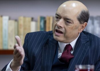 Enrique Vargas Lleras pide a EE. UU. mantener a Petro en la Lista Clinton