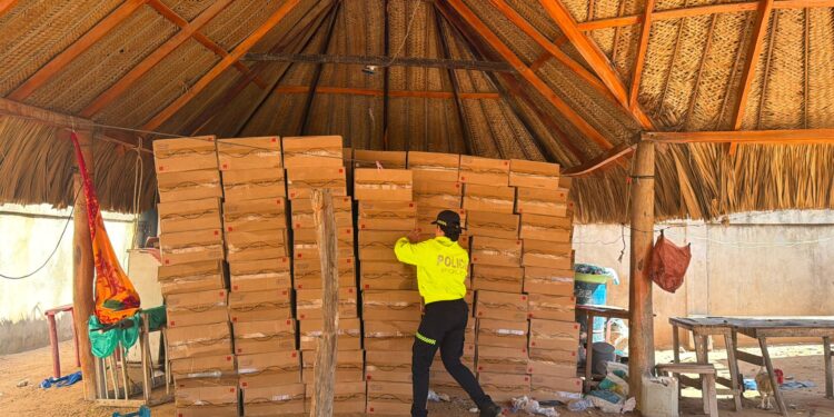 Aprehenden más de 173.000 cajetillas de cigarrillos de contrabando avaluadas en más de $2.000 millones en La Guajira