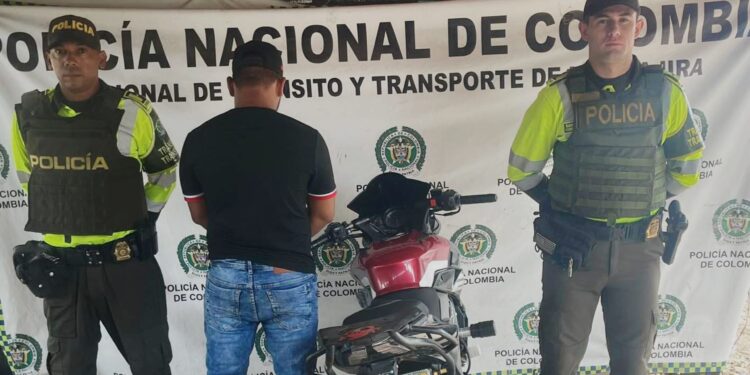 Capturan en Maicao a hombre que se movilizaba en una motocicleta reportada como hurtada