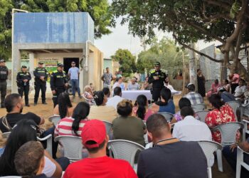 Encuentro comunitario fortalece la seguridad y la participación ciudadana en el barrio Las Américas de Maicao