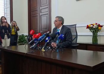 Gobierno radica ante el Congreso presupuesto de $634,9 billones para 2027