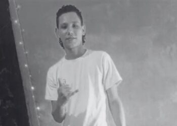 Asesinan a joven de 24 años mientras cumplía detención domiciliaria en Villanueva