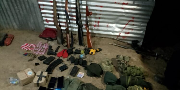 Operación conjunta deja cuatro presuntos integrantes del ELN capturados y armas incautadas en El Paso, Cesar