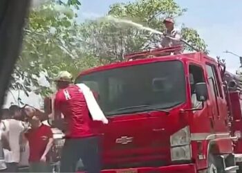 Polémica en Tolima por uso de carro de bomberos durante fiestas de Coello