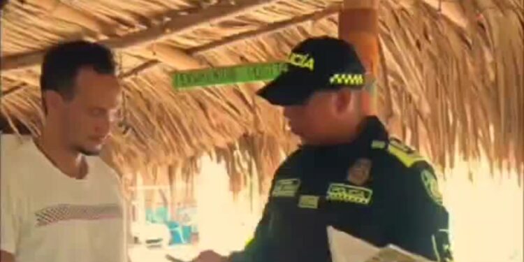 11 capturados y mercancía incautada dejan operativos policiales en La Guajira