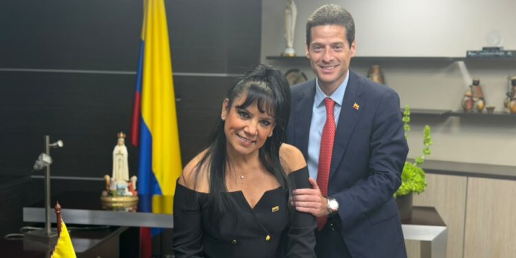 María Rocío Cortés Vargas asumió como nueva superintendente de Industria y Comercio