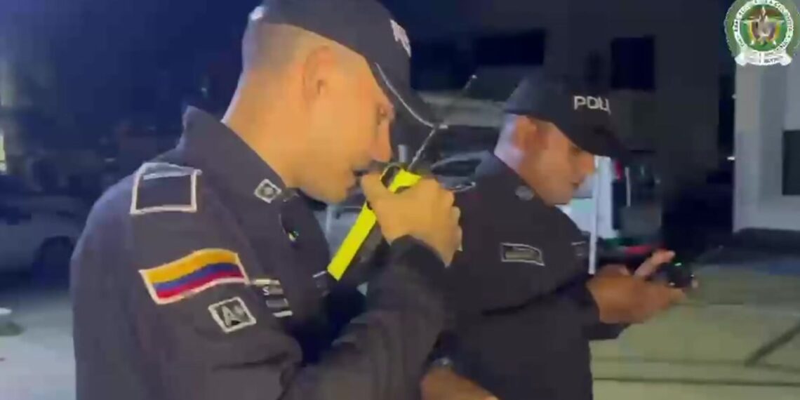 Policía refuerza la seguridad nocturna en Riohacha con vigilancia aérea