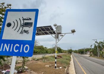 Gremios y congresistas respaldan llamado para frenar nuevas fotomultas en la Vía al Mar