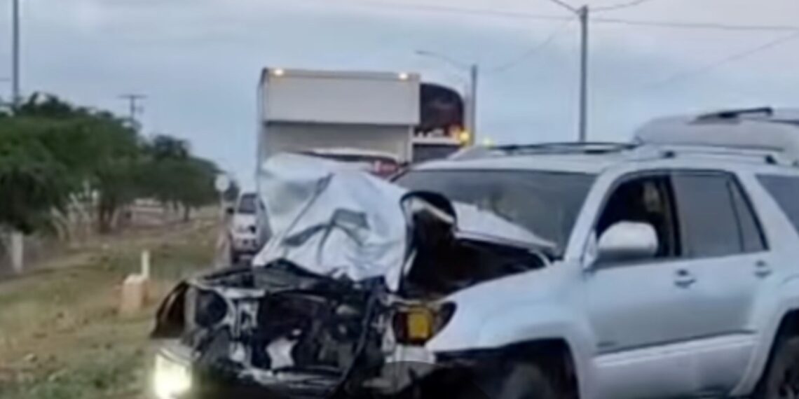 Tres personas mueren en fuerte choque en la vía Riohacha-Camarones, sector La Concepción