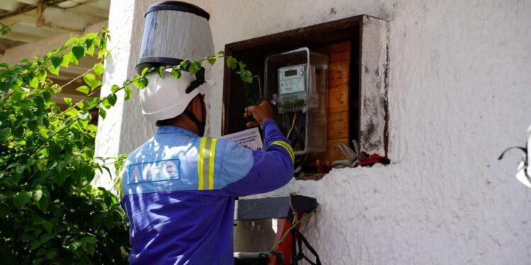 CREG aplaza cobros por alto consumo de energía tras emergencia causada por terremoto