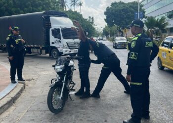 Policía refuerza seguridad turística en Riohacha con campaña “Turismo Sano y en Paz”