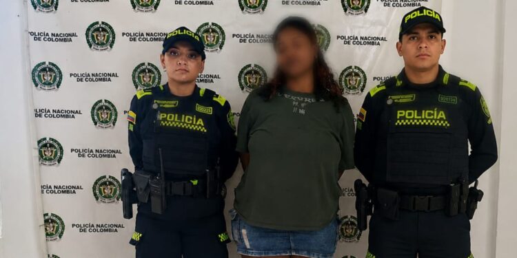 Capturan a mujer con cocaína y base de coca durante allanamiento en El Molino