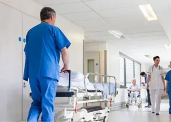 Gobierno eleva al 90 % el giro directo de recursos de salud a hospitales y clínicas