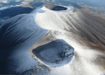 Servicio Geológico eleva a naranja la alerta del volcán Puracé por aumento de actividad