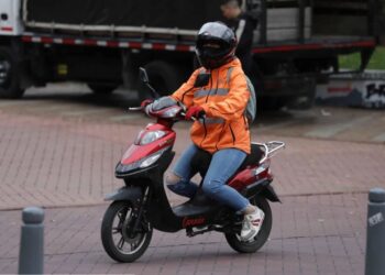 Colombia estrena nuevas reglas para el uso de patinetas, bicicletas y motos eléctricas