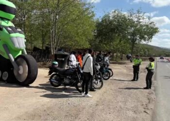 Policía promueve campaña de prevención para reducir riesgos en las vías de La Guajira