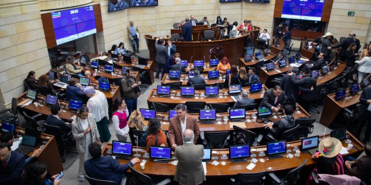 Senado votó para no evacuar el recinto tras sismo de magnitud 5,1