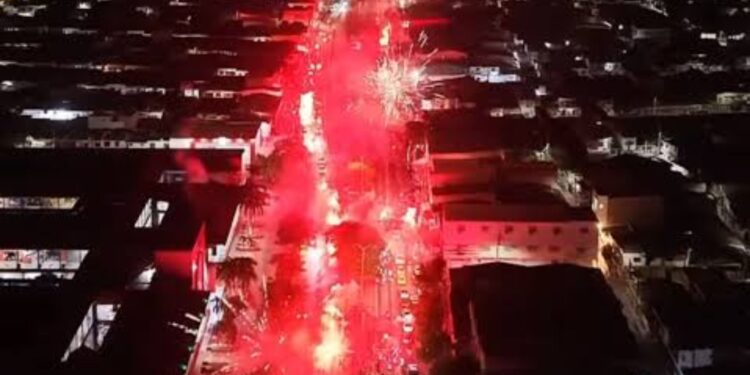 Junior celebra 102 años de historia con multitudinario homenaje de su afición en Barranquilla