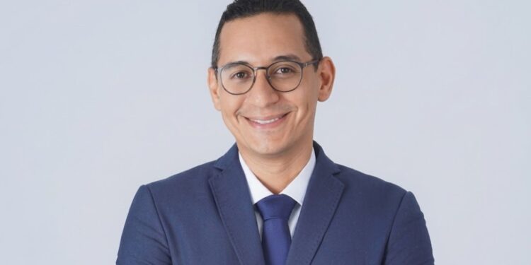 Rafael Fragozo Díaz, de San Juan del Cesar, asume la Dirección General de la UPME