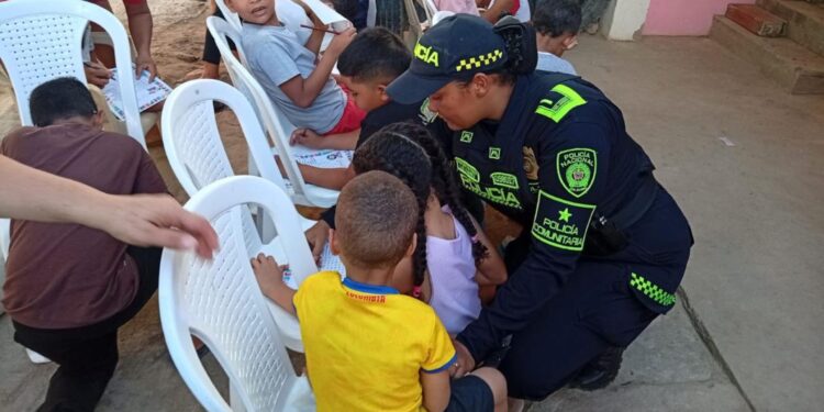 Policía y comunidad realizaron jornada recreativa para fortalecer la convivencia en Villa Carmen