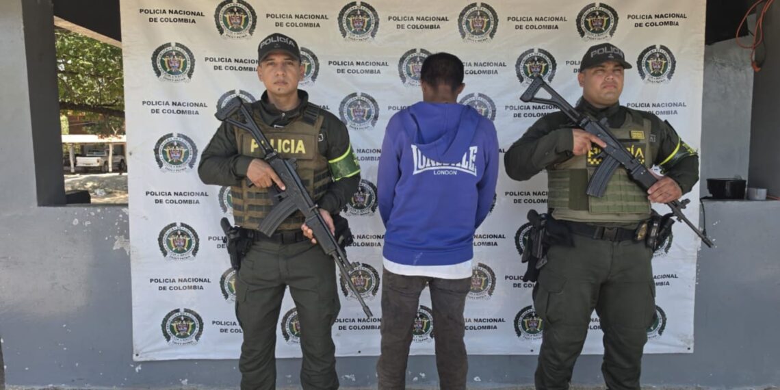 Capturan a un hombre por presunta falsedad documental y recuperan moto hurtada en La Guajira