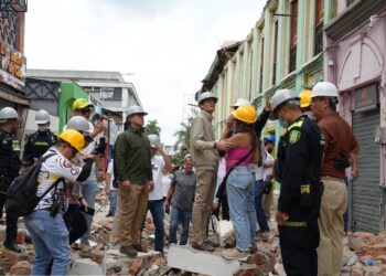 Gobierno prepara plan de reconstrucción para comerciantes afectados por terremoto en Pereira