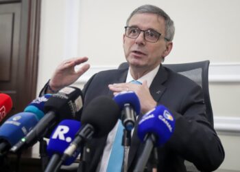 El nuevo presupuesto destapó la olla y huele feo…
