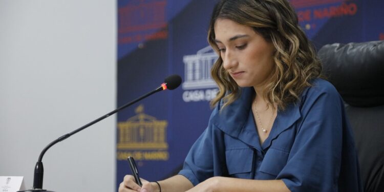 Fiscalía imputará cargos a Laura Sarabia por presunto abuso de función pública y constreñimiento a Marelbys Meza