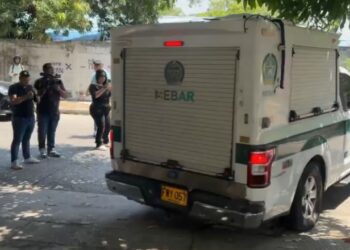 Llegan a Medicina Legal de Barranquilla los cuerpos de alias ‘Naín’, ‘La Bebesita’ y sus dos escoltas