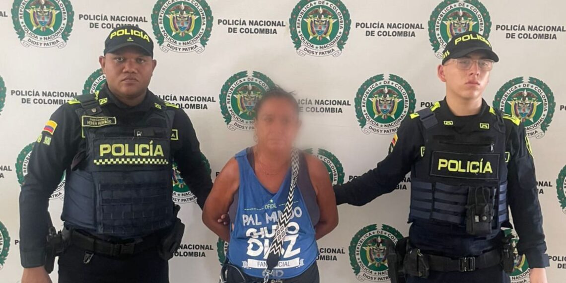 Capturan a mujer señalada de intentar hurtar elementos en el Mercado Nuevo de Riohacha