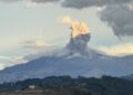 Volcán Puracé registró ocho emisiones de ceniza y mantiene alerta naranja