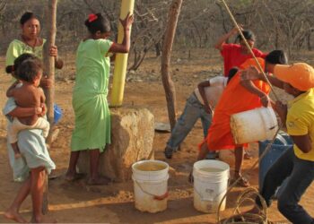 Corte Constitucional exige garantizar agua potable a comunidades wayuu y fija plazos para atender la crisis en La Guajira