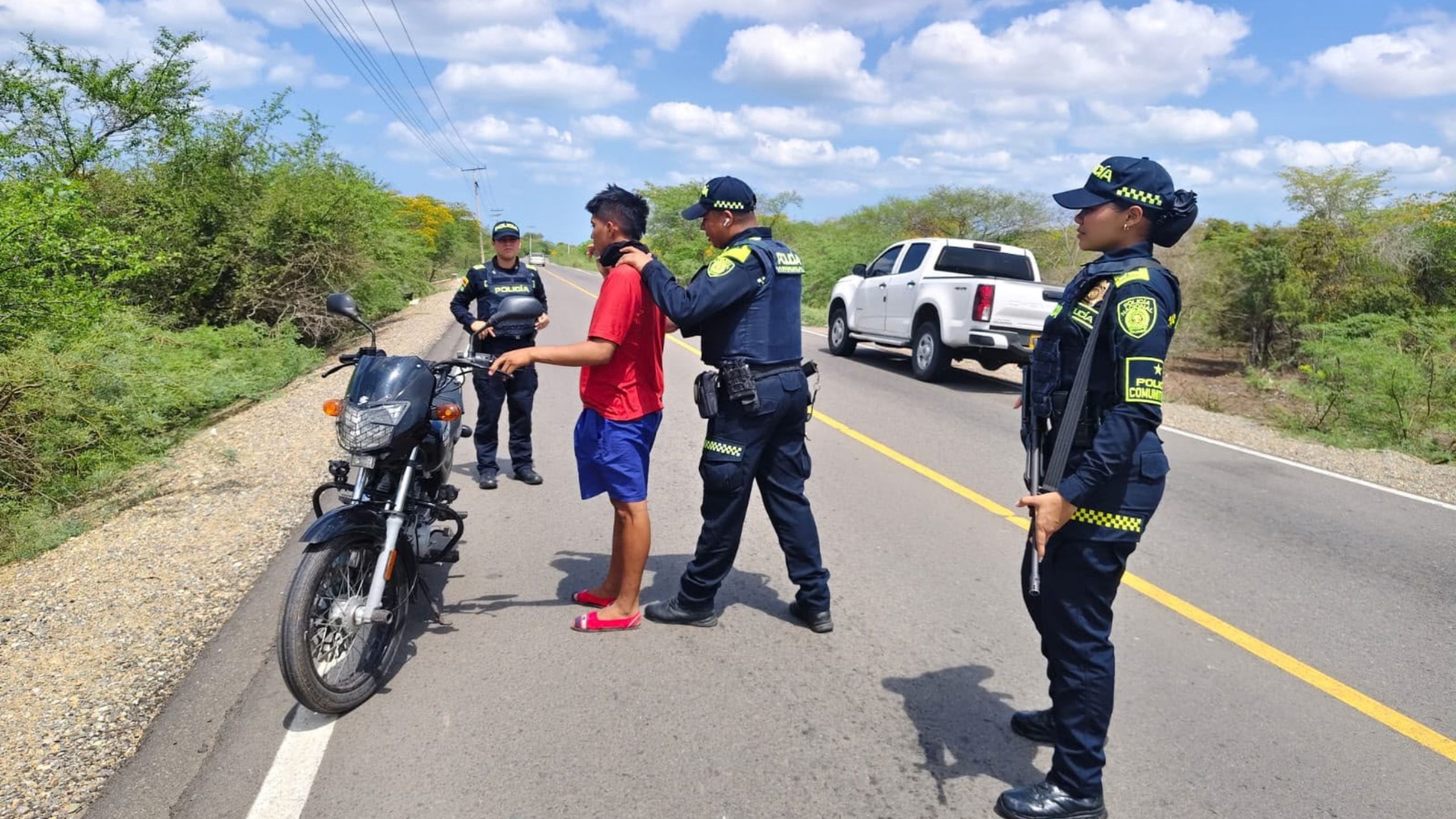 Reportan operativos de la Policía en corredores viales y zonas turísticas de Manaure, Uribia y El Cabo de la Vela